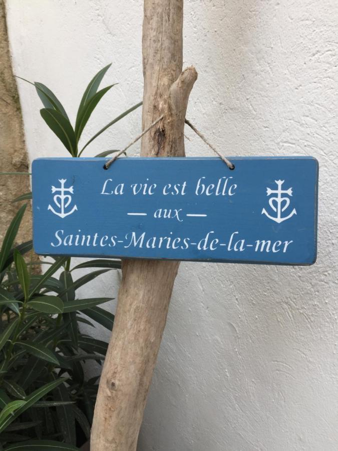 Maison Au Bord De Mer Saintes-Maries-de-La-Mer Exterior foto